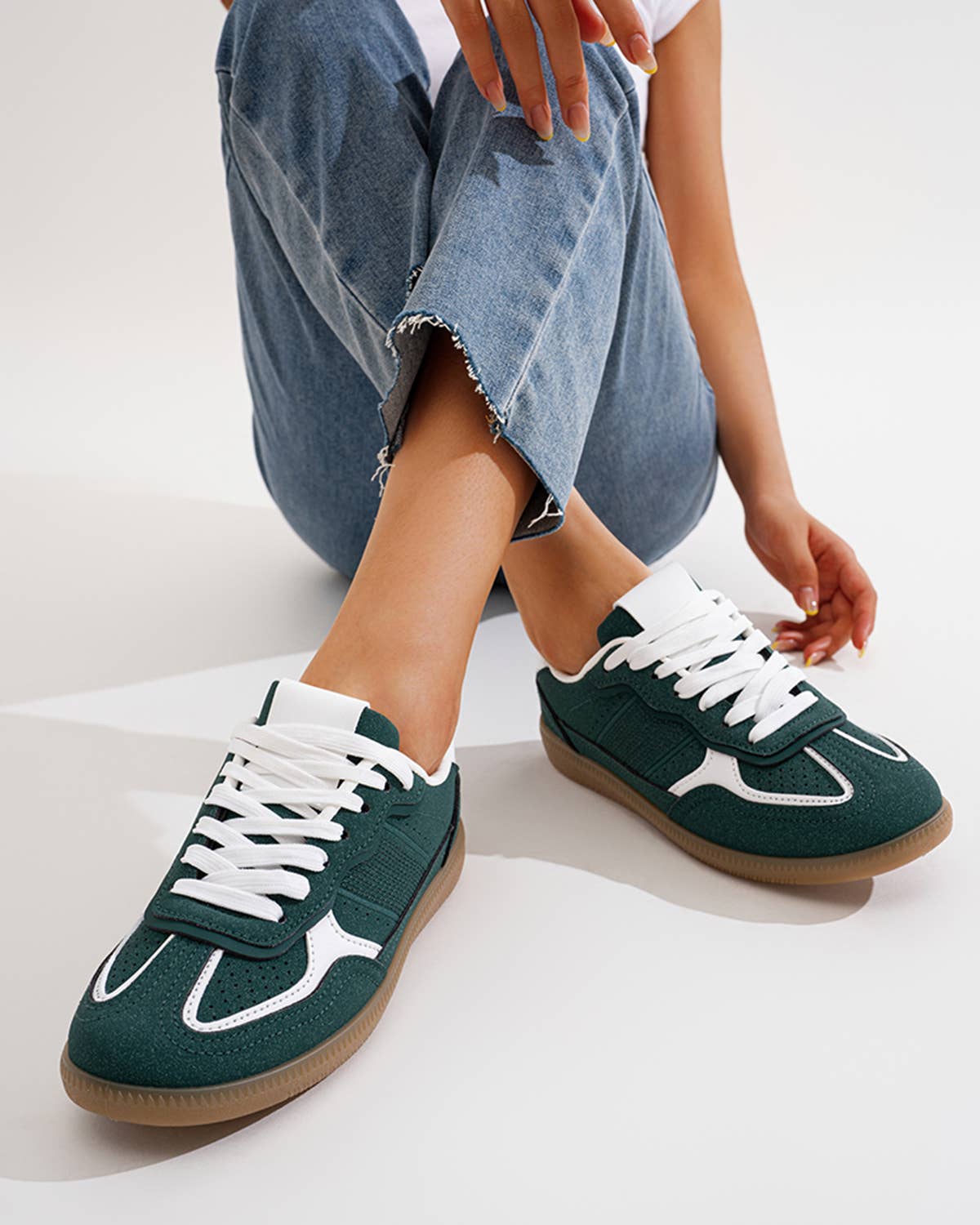 CEREZA – wholesale Vardagssneakers - Dam – Damsneakers i retrostil med kontrastfärger för vardagsbruk2