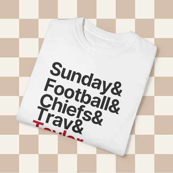 SONDO DESIGN LTD - Wholesale Shirt - Unisex - Karma Is The Guy On The Chiefs Shirt, Football Sunday Shirt 1