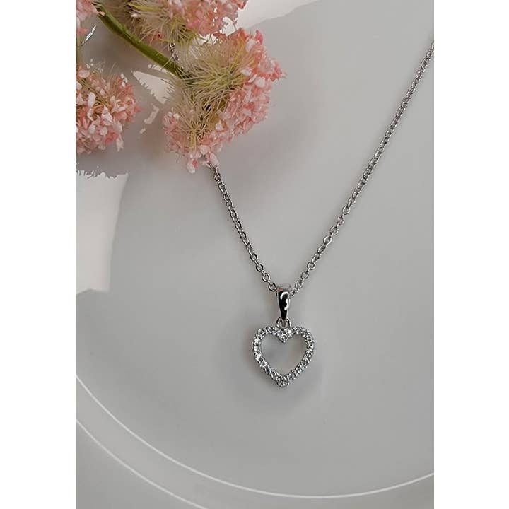 BETTYOH INC - Wholesale Pendant/Charm Necklace - CZ Small Heart Necklace3