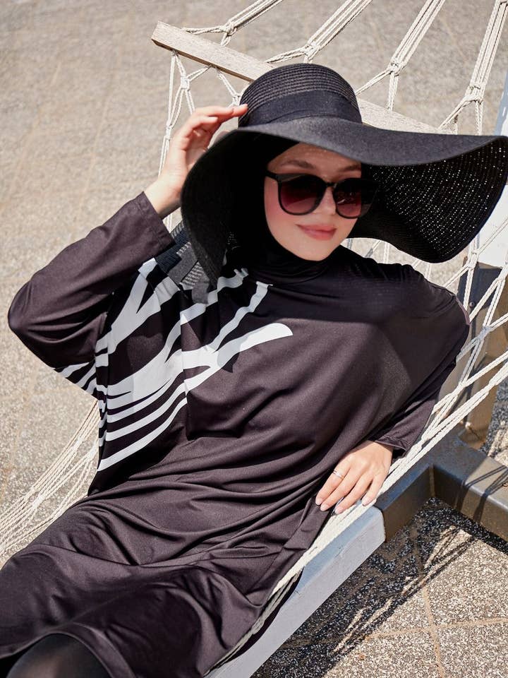 Costume da bagno Burkini Modest nero in lycra M2308 per la vendita all'ingrosso da parte di Marina Swimwear