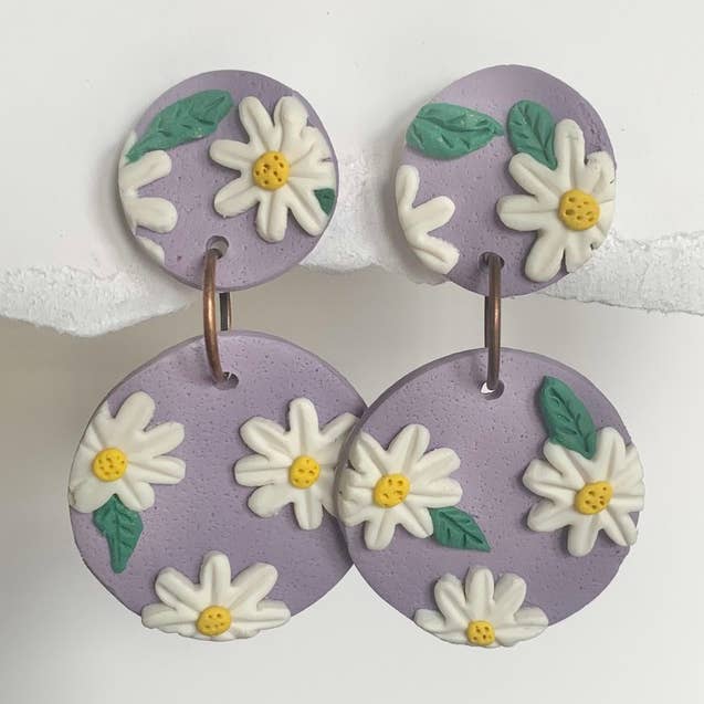 Lavender with daisies statements for wholesale by Pluck