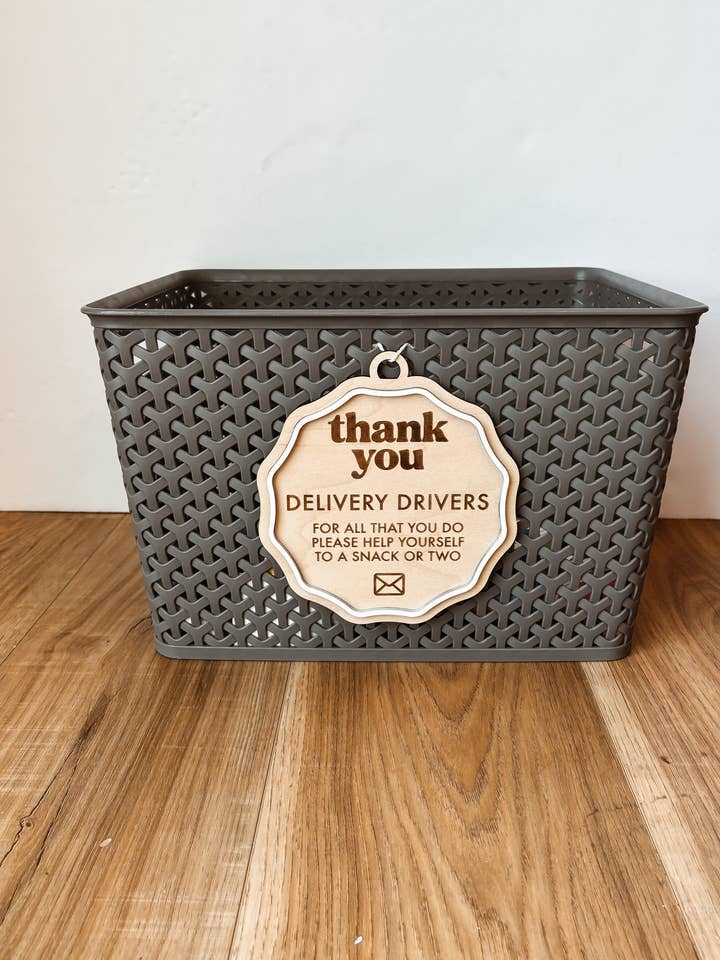 Leveringschaufførers snack- og drikkeskilt, Skilt til veranda for engroshandel hos Written By Nikki Calligraphy