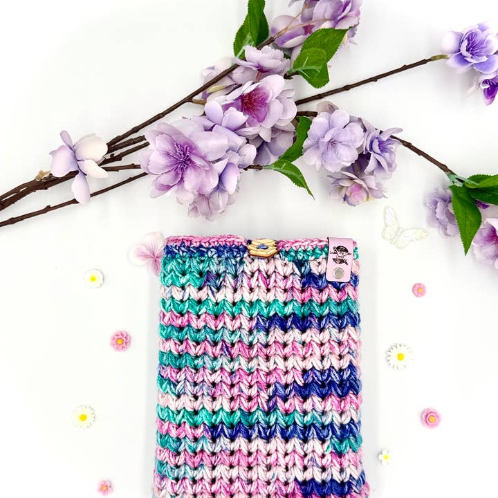 Cuddle Me Close Crochet - Wholesale Book Cover - Day Dreamery Medium Booksleeve4