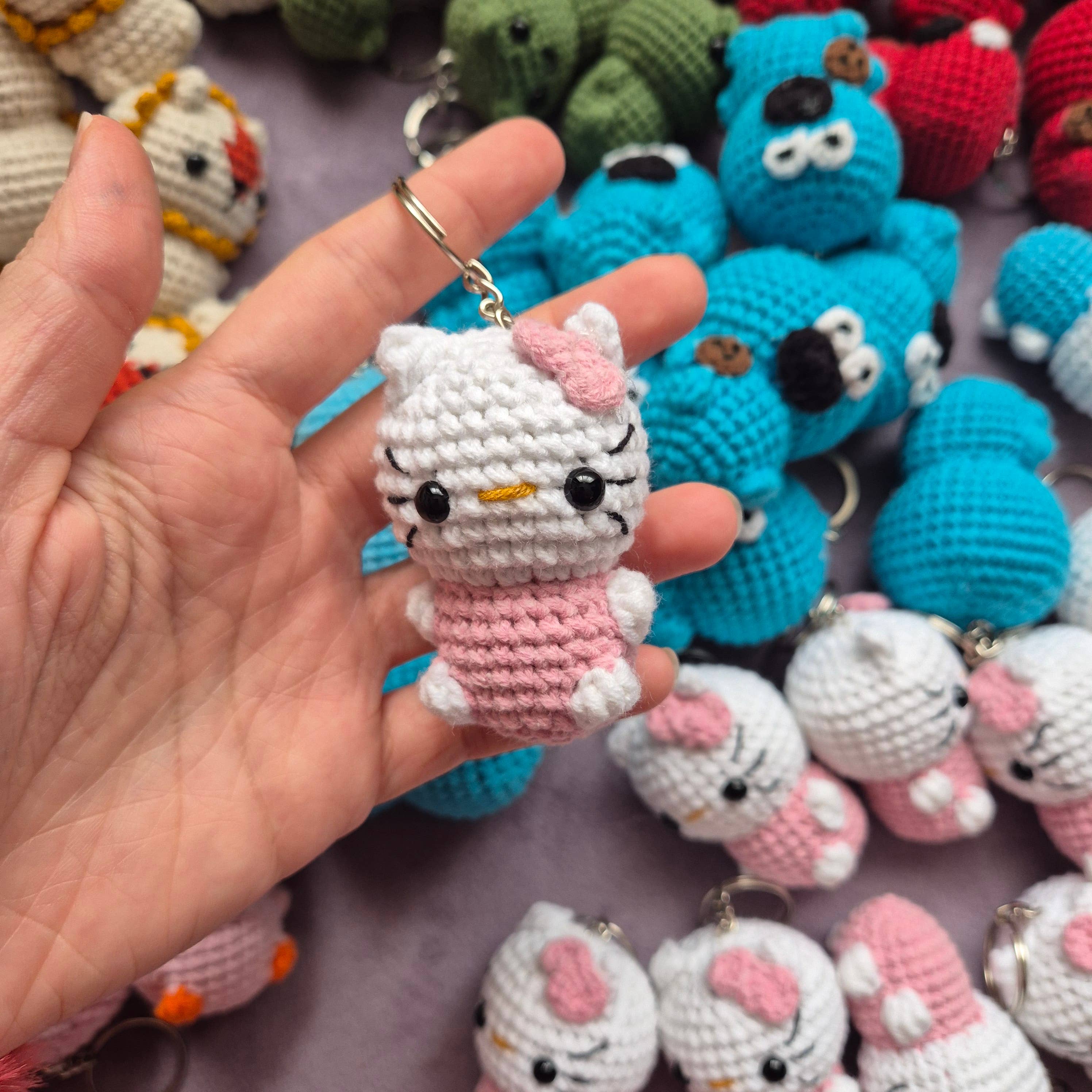 despinacrafting – Porta-chaves - Unissexo por atacado – Chaveiro Amigurumi de Crochê em tamanho de dedo, Brinquedo de Pelúcia15