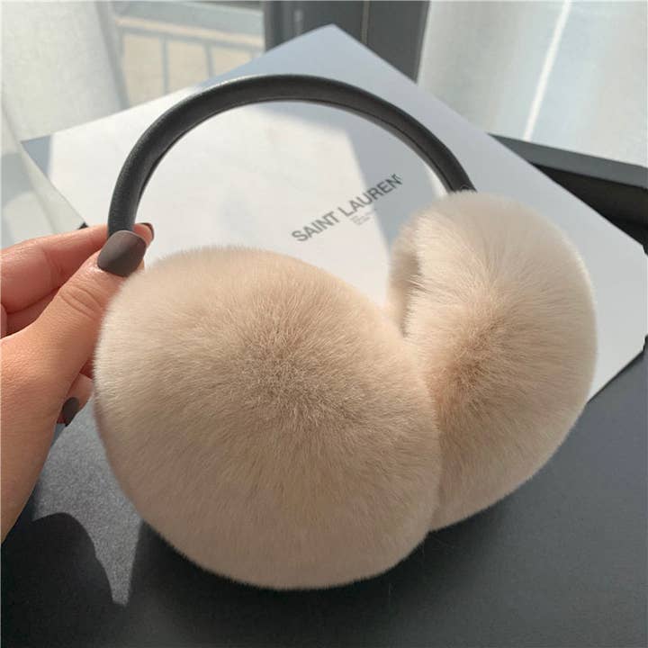 Winter-Ohrenschützer aus Kaninchenfell für Damen für den Großhandel von Plush Looks
