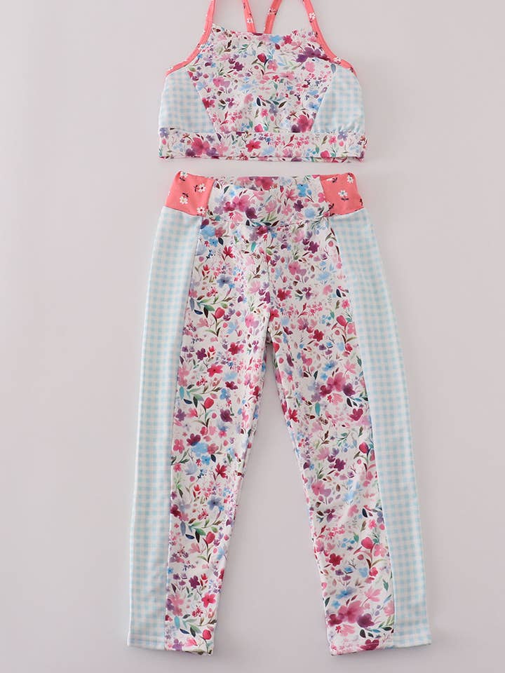 Ensemble actif 2 pièces débardeur et legging à imprimé floral vert pour la vente par Aspen Rain Boutique