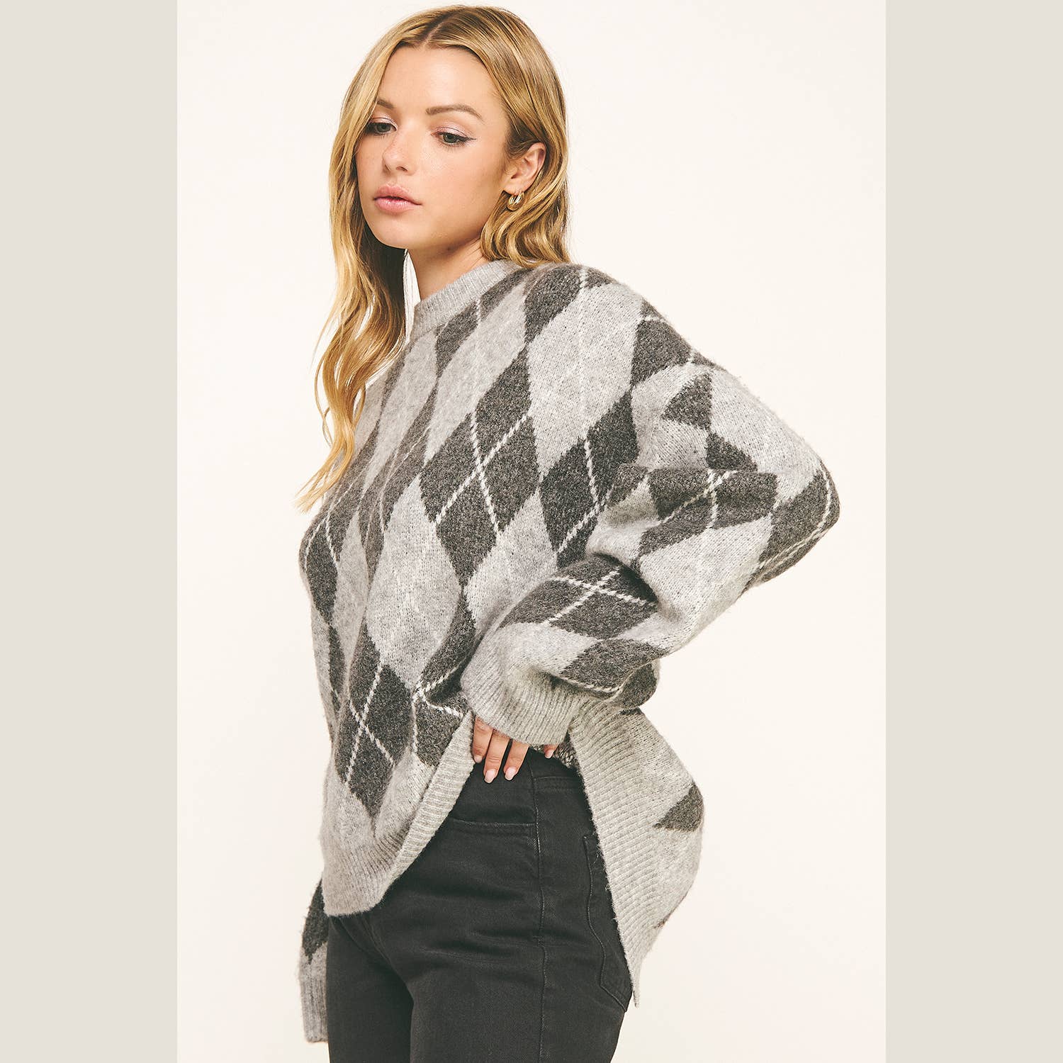 TONAL GRÅ RUTIG RUNDHALSAD LÅNGÄRMAD TRÖJA för wholesale på Faire7