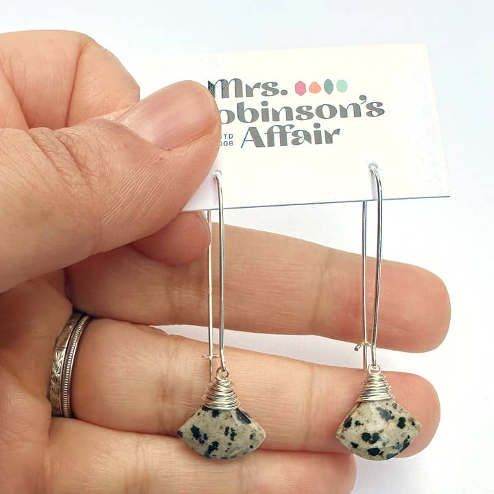 Pendientes con forma de riñón, jaspe dálmata, forma de abanico, plateados para venta al por mayor de Mrs. Robinson's Affair