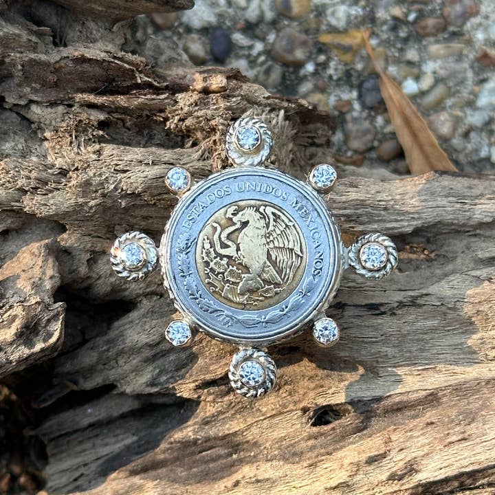 The Cantina Elegante Ring for wholesale by Beshea Beshea