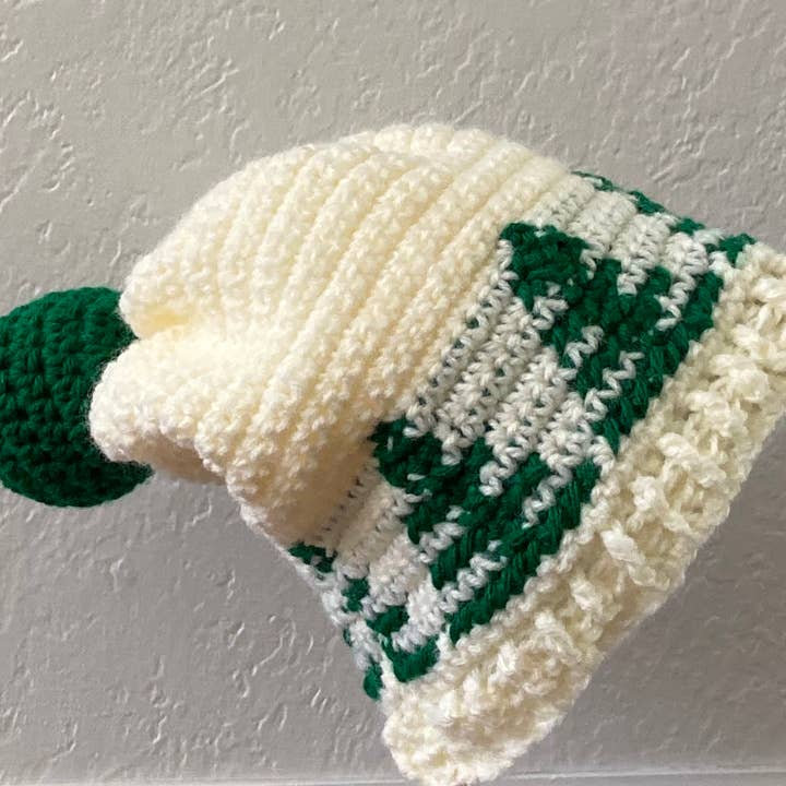 Tuque Evergreen pour la vente par Just for Moppets