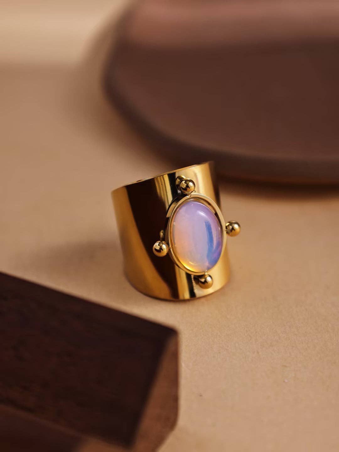 Revelari – wholesale Cocktail/statement ring – Gold Statement Ring with Opal Stone2