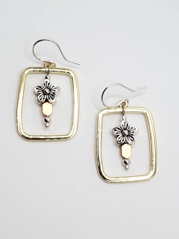 Earrings, Bali Silver Flower in a Gold Frame, Goldie for wholesale by Jezabel Adornment