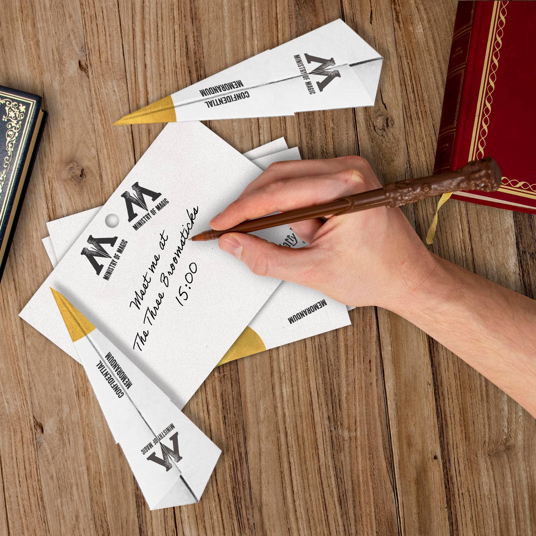 Mad Monkey GmbH - Wholesale Notebook - Harry Potter Notepad & Wand Pen0