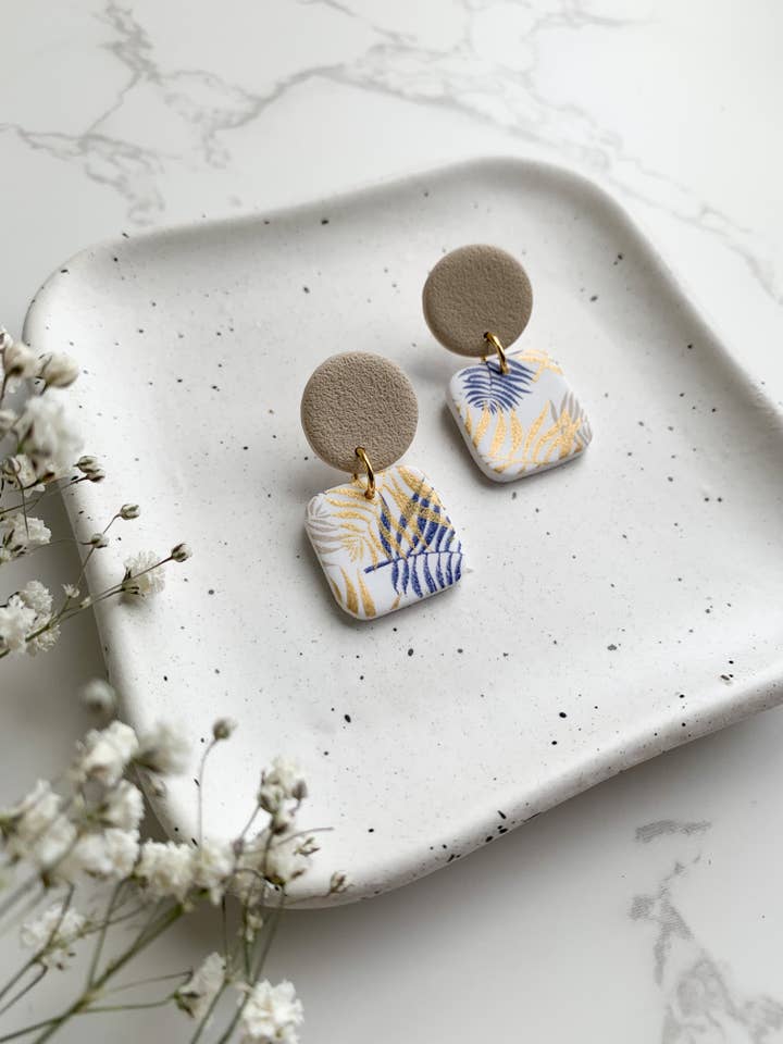 Pendientes pequeños cuadrados geométricos para venta al por mayor de Lotus of clay