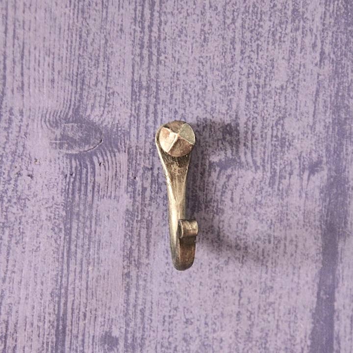 LES SCULPTEURS DU LAC - Wholesale Decorative Tabletop Object - Metal screw cover3