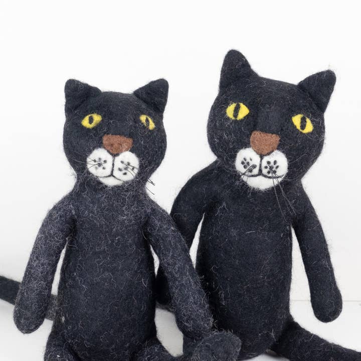 The Winding Road - Wholesale Stuffed/Plush Toy - Kids & Baby - Toys - Sitting Cat - Black - Small and Medium