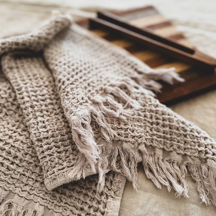 My Kitchen Linens - Wholesale Tea Towel - Set of 2 Waffle Kitchen Towels with Fringes
