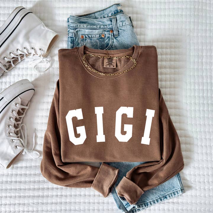 Verita Culture - Wholesale Graphic Sweatshirt - Women's - Gigi Grandma Garment Dyed Comfort Colors Sweatshirt