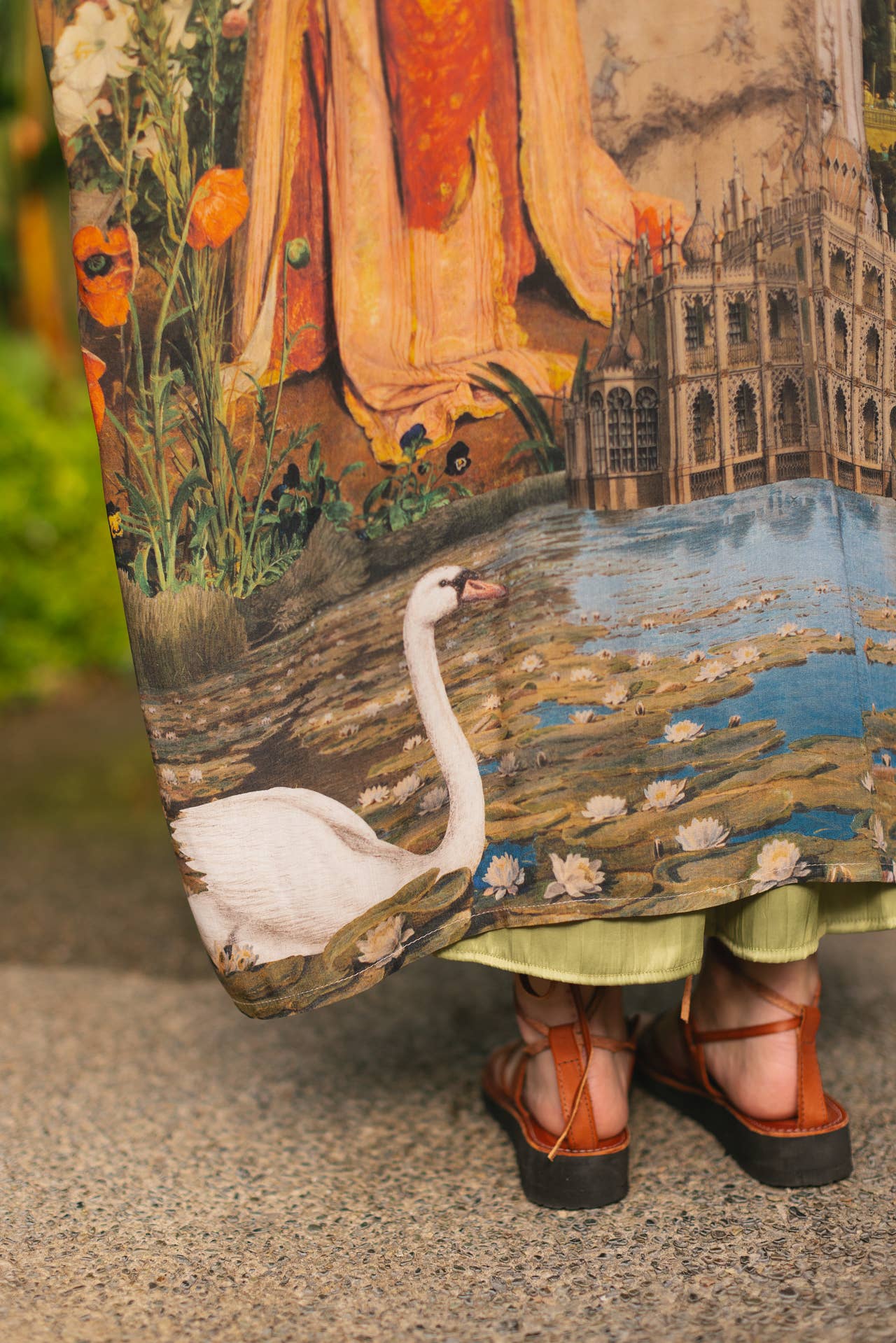 Market of Stars (USA) – wholesale Kimono – Women's – Secret Garden Opera Duster Kimono Robe w/ Swan, Fan10