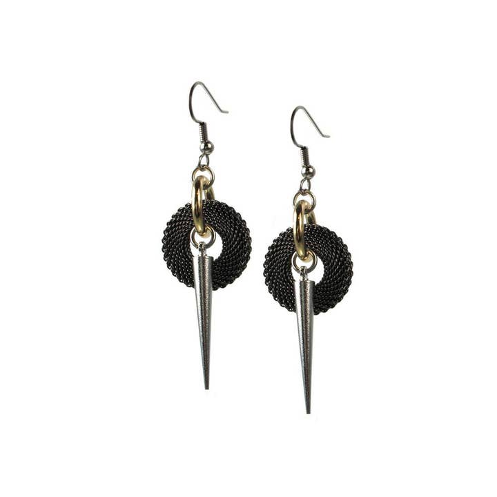 Boucles d'oreilles en maille cercle et pointes pour la vente par Erica Zap Designs