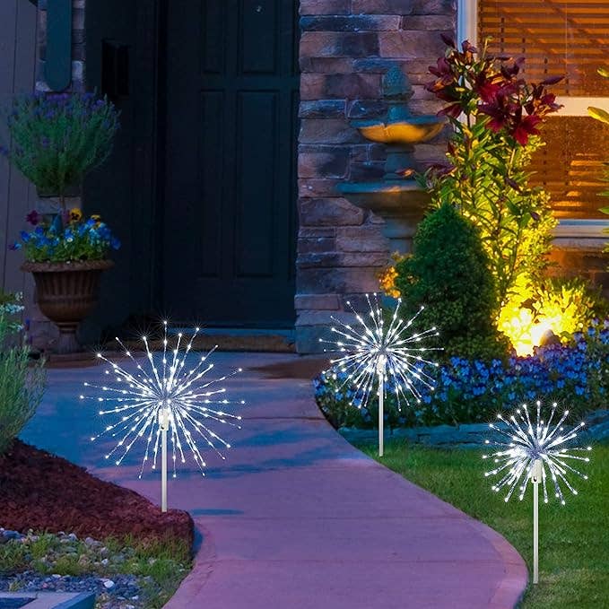 LIGHTSHARE - Wholesale Outdoor/Lawn Light - Starburst Light Lighted Ball LED Firework Lights White Twink18