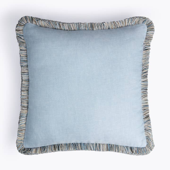 Coussin CAPRI LINEN Bleu clair Franges multicolores pour la vente par Lo Decor