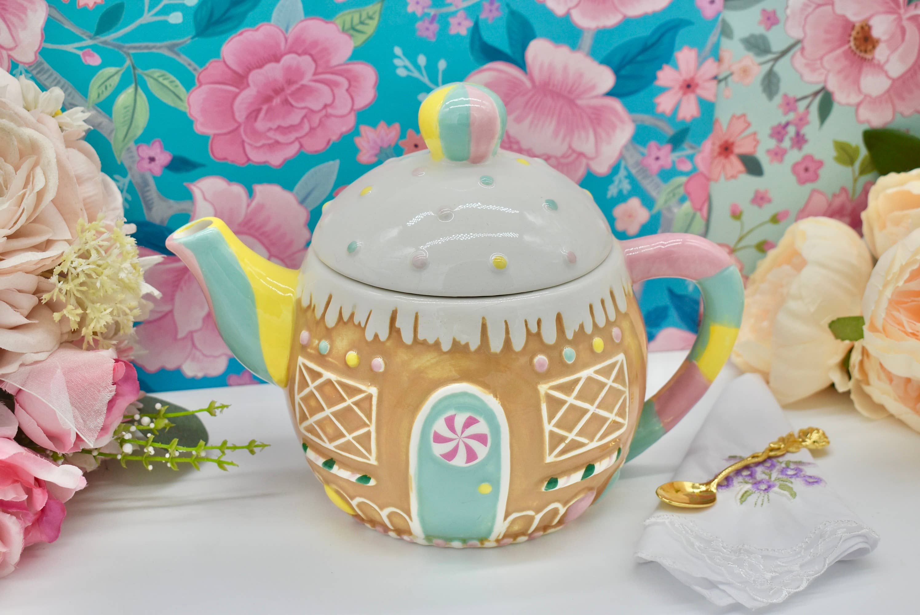 All Little Cute Things - Wholesale Tea Pot - Teapot Holiday Festive Gingerbread Candy House