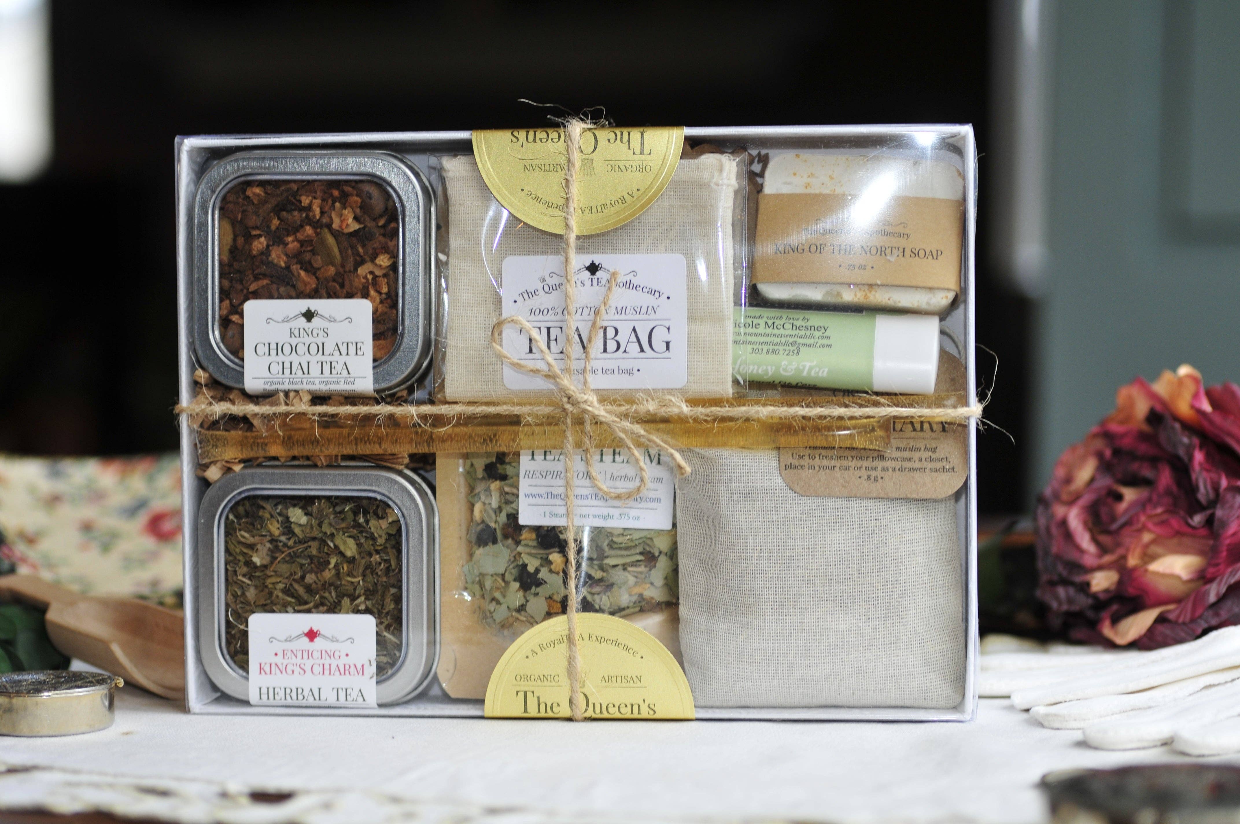 The Queen's TEApothecary - Wholesale Gift Bag Set/Pack - King's Collection | Tea & Bath Sampler Gift Set2