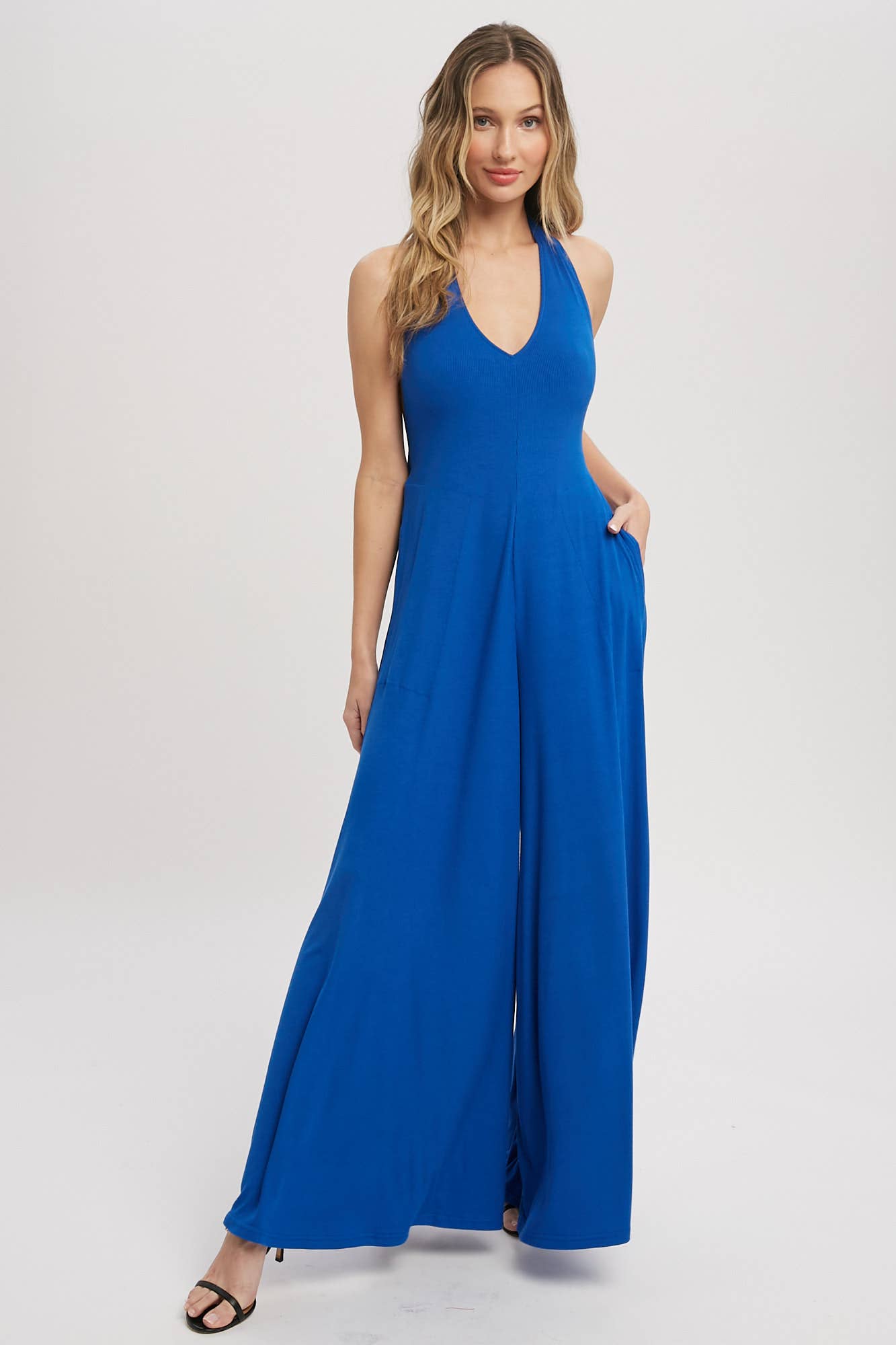 Bluivy - Wholesale Jumpsuit - Women's - WIDE LEG HALTER JUMPSUIT3