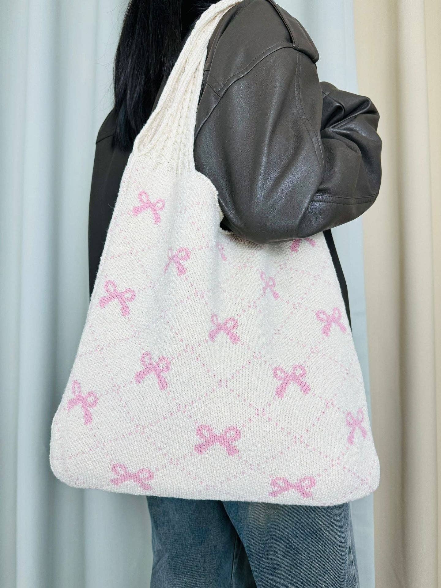 Dipped Shop – Großhandel Tragetasche – Damen – Gestrickte Schultertasche mit Bogenmuster und großem Fassungsvermögen DPB11067