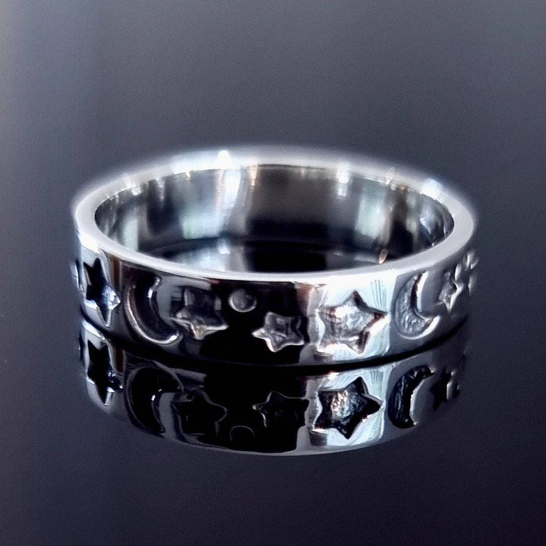 Mistry Gems - Wholesale Band/Stacked Ring - Unisex Silver Star and Moon Band Ring | 925 Sterling Silver, R183