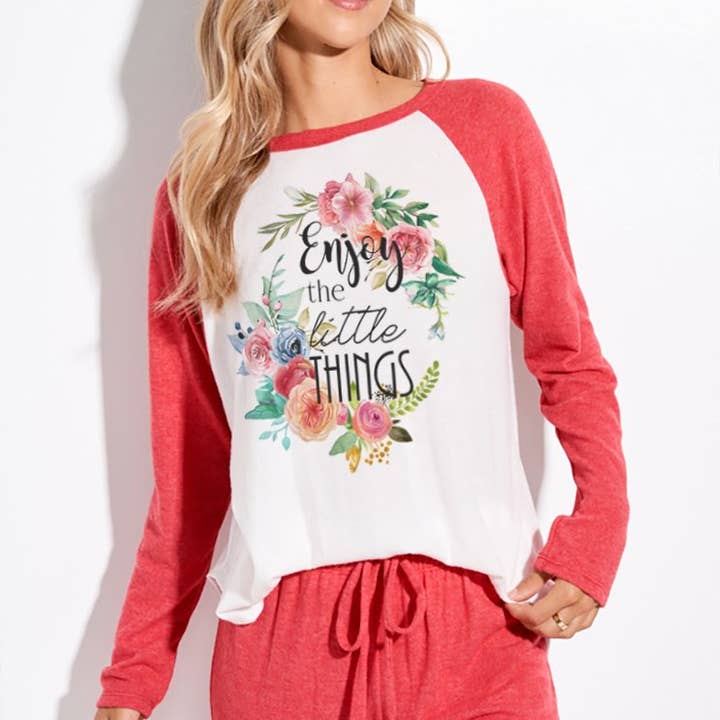 TB728G10136 - Lounge-Set mit Blumenkranz für den Großhandel von Phil Love