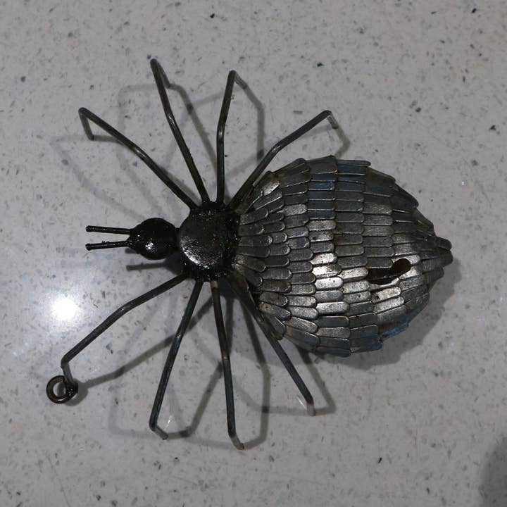 Spider 17cm for wholesale by Pangea Sculptures