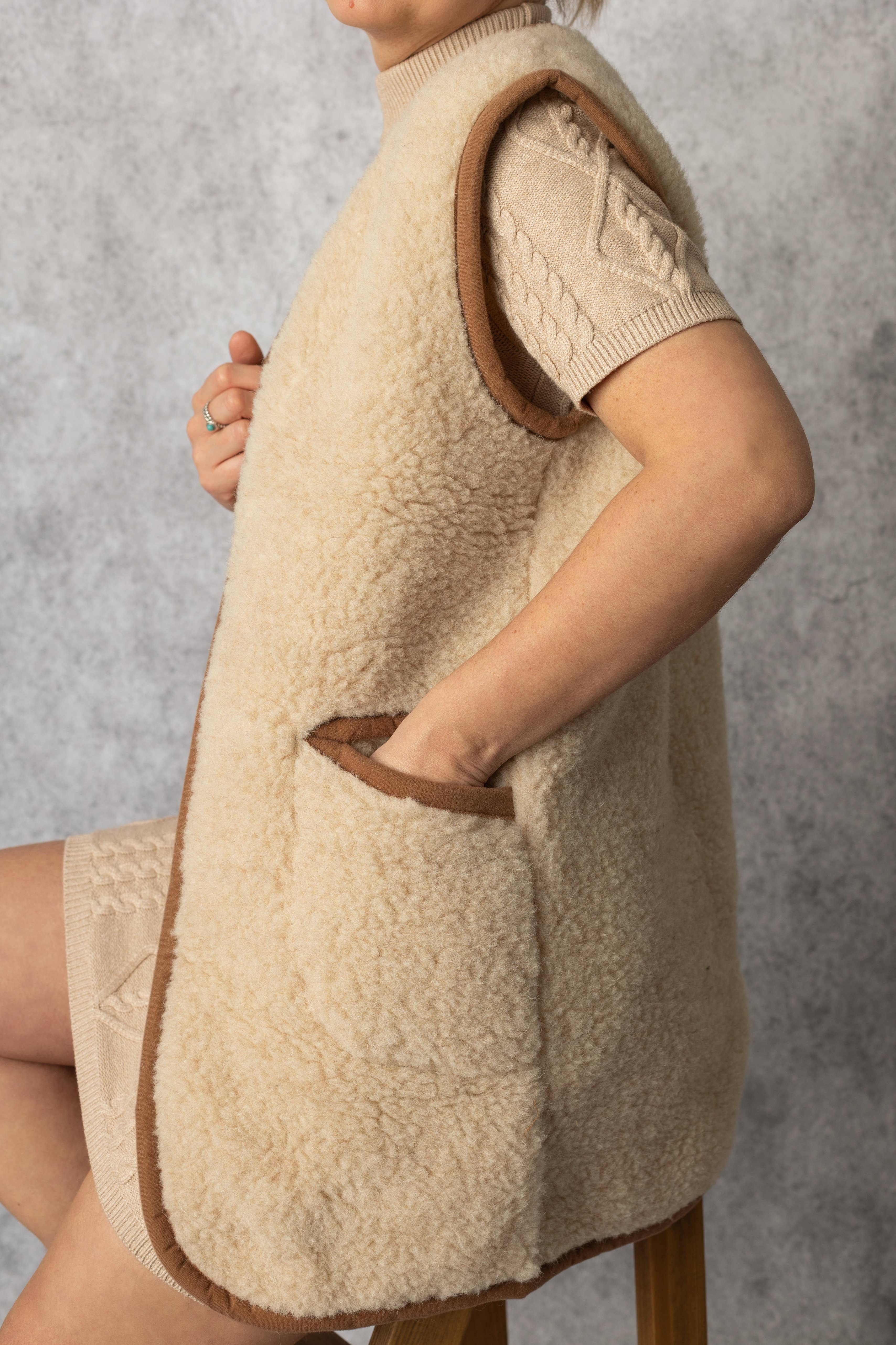 HomieeStudio – wholesale Outerwear Vest - Women’s – Long Beige Wool Gilet3