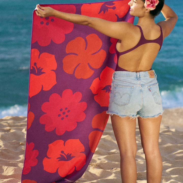Tag Aloha Co. - Wholesale Beach Towel - Beach Towel - Aloalo with Hawaiian Airlines