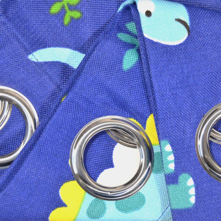 BOD HOME – wholesale Gardin – MÖRKLÄGGNINGSGARDIN MED TECKNAT TRYCK - BLÅ DINOSAURIE 140*260cm5