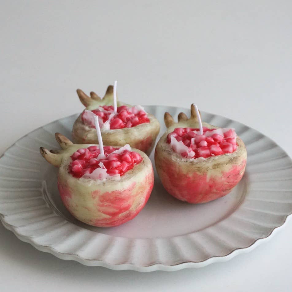 House of Shokunin - Wholesale Novelty Candle - handcrafted Pomegranate candle handmade home decor candle12
