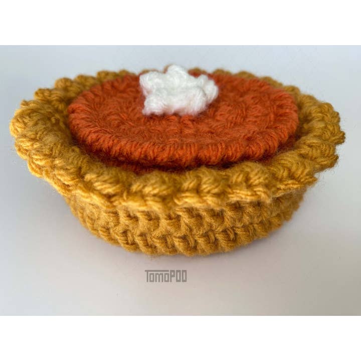 TOMOPOD LLC – wholesale Coasters – Crochet Pumpkin Pie Coaster Set of 4, Halloween Home Decor5