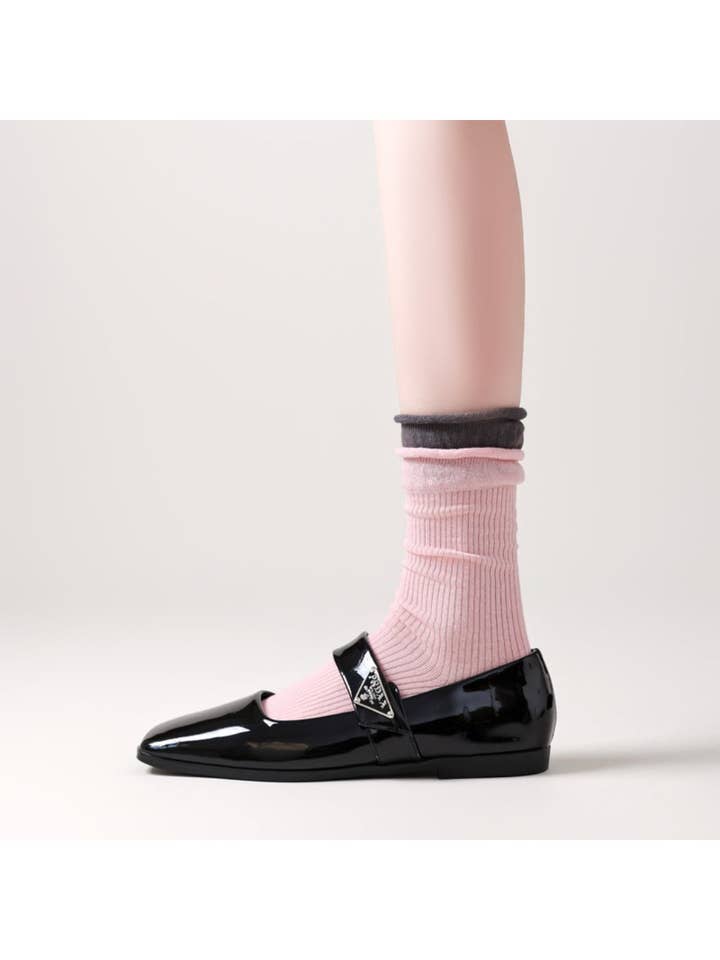 Rufia - Minimalistiske Ribstrikkede Sokker med Kontrastkant for engroshandel hos Funkyrel® Atzbranding Limited