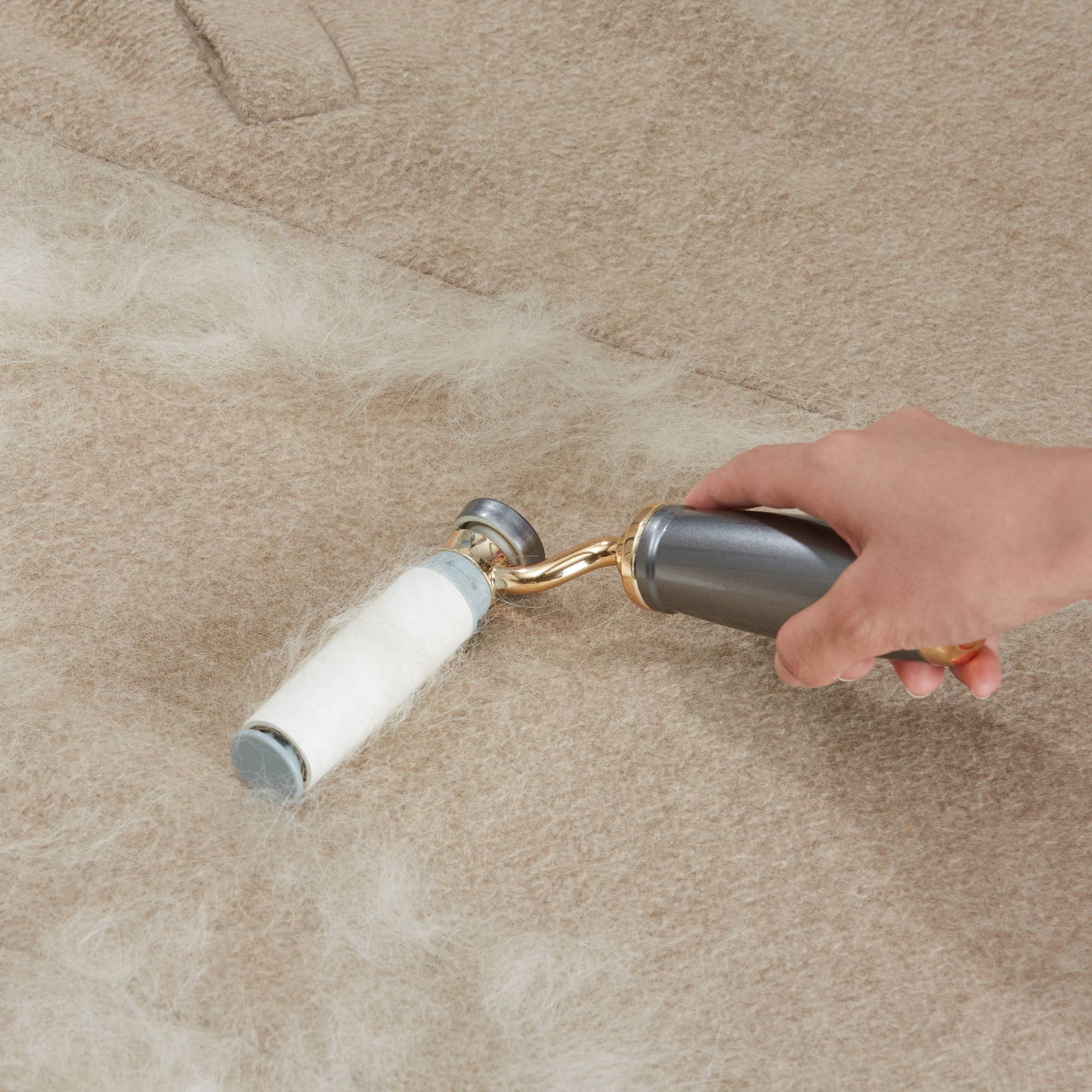 Salav-True & Tidy - Wholesale Lint Roller - Retro Edition Rechargeable Fabric Shaver and Lint Roller32