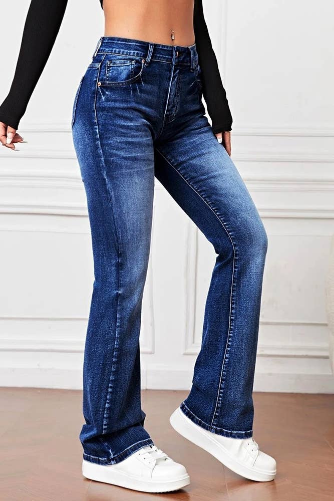 UNISHE - Wholesale Jeans - Women's - High Waist Distressed Flare Jeans ZK9922