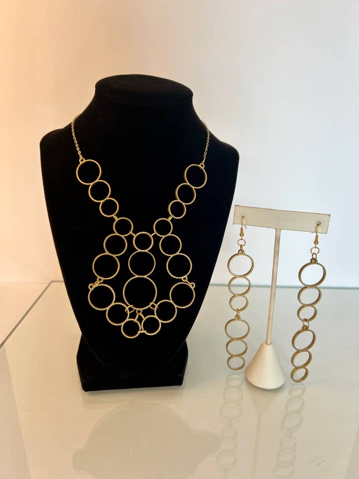 Collana e orecchini Bubble per la vendita all'ingrosso da parte di Elby Designs