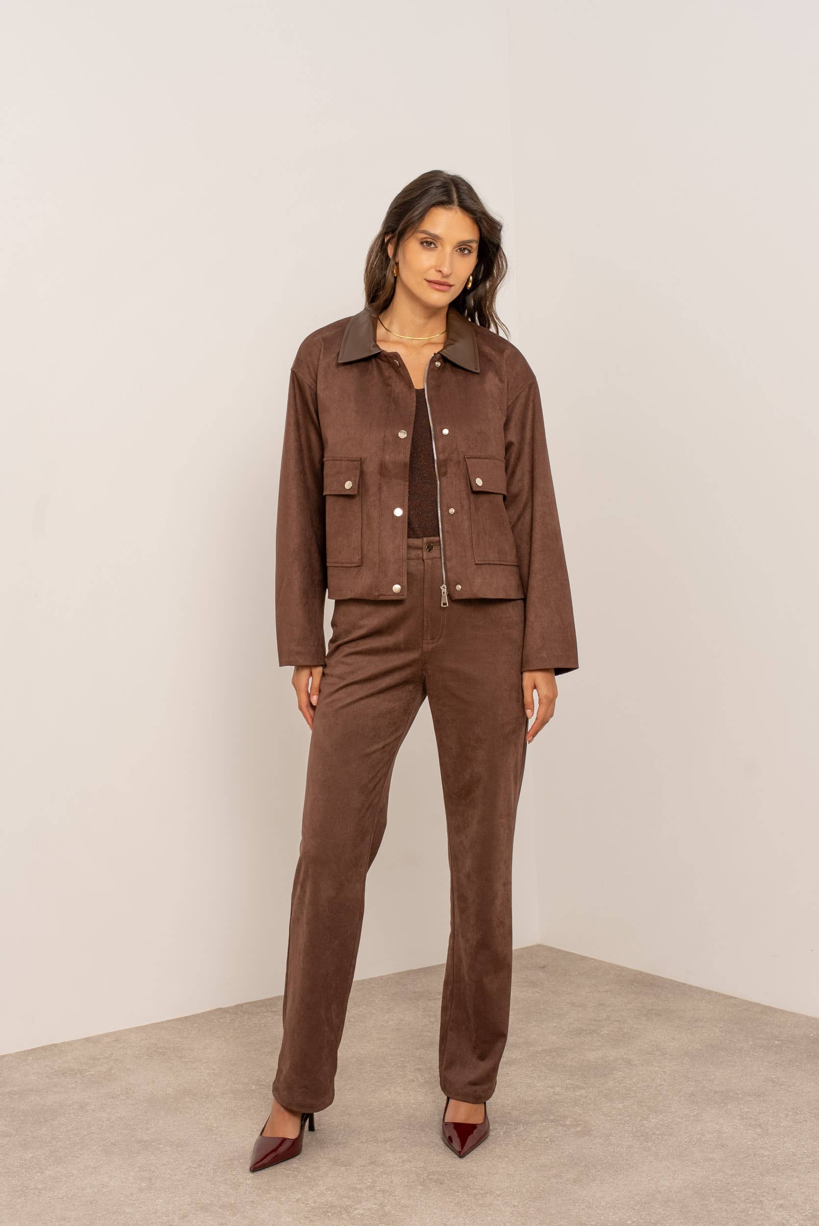 Attentif Paris - Wholesale Jacket - Women's - Short suede jacket with contrasting faux leather collar17