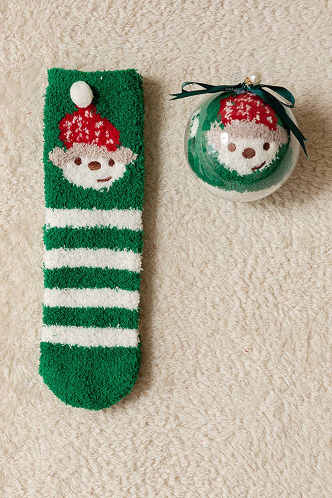 UNISHE - Wholesale Socks - Women's - Cartoon Christmas Fleece Socks MOQ 5Pairs ZZKF30311