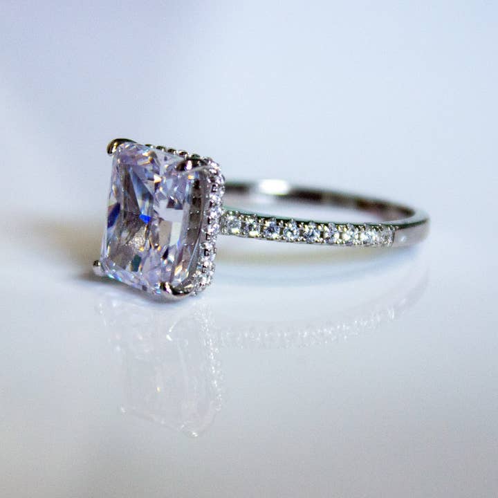 The Busy Moms Boutique - Wholesale Engagement Ring - "La Reina" Radiant Cut1