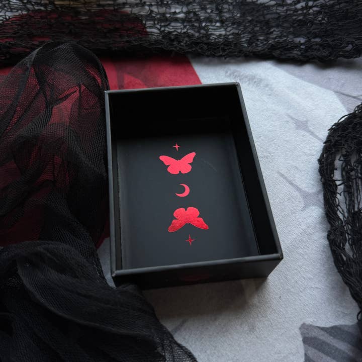 Vermilion Collection - Wholesale Tarot Cards - Blood Nightmare Lenormand5