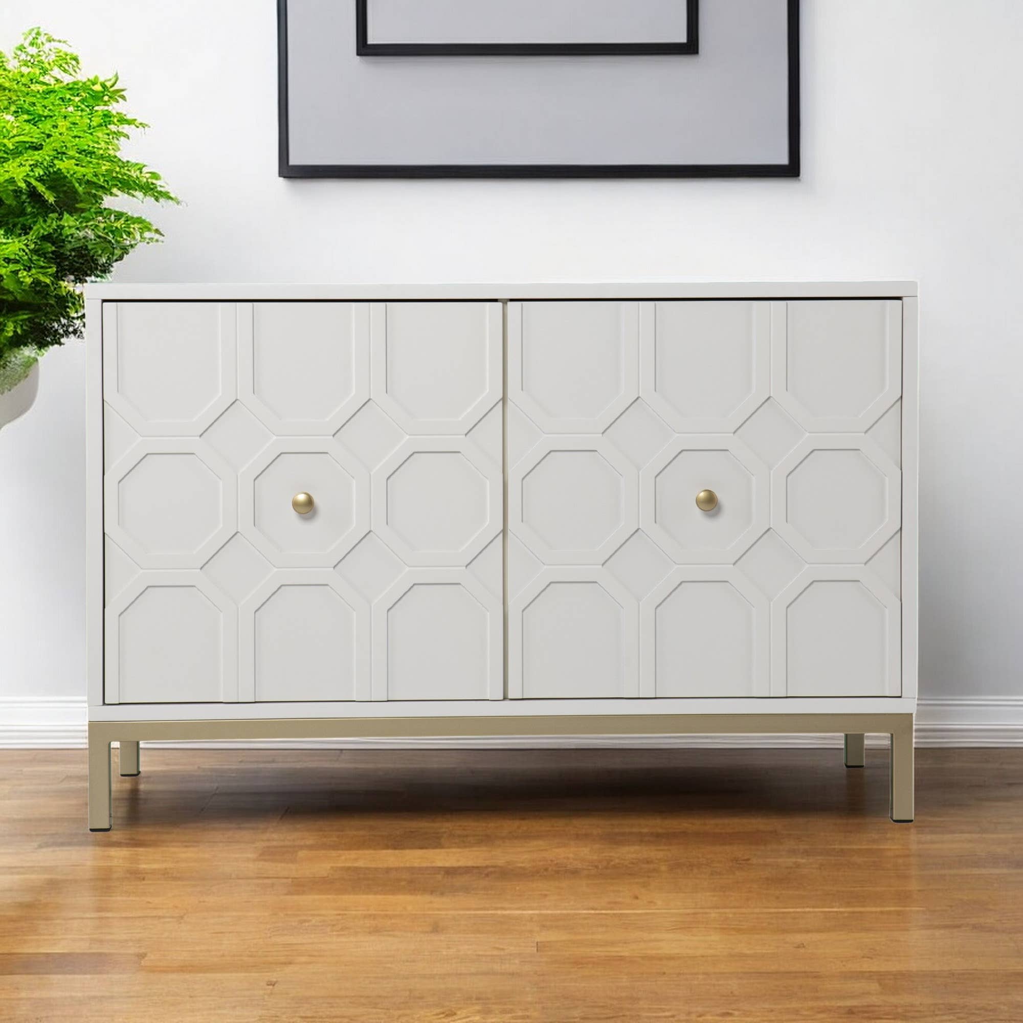 HomeRoots - Vente Armoire - Buffet géométrique sculpté blanc de 40" avec deux portes0