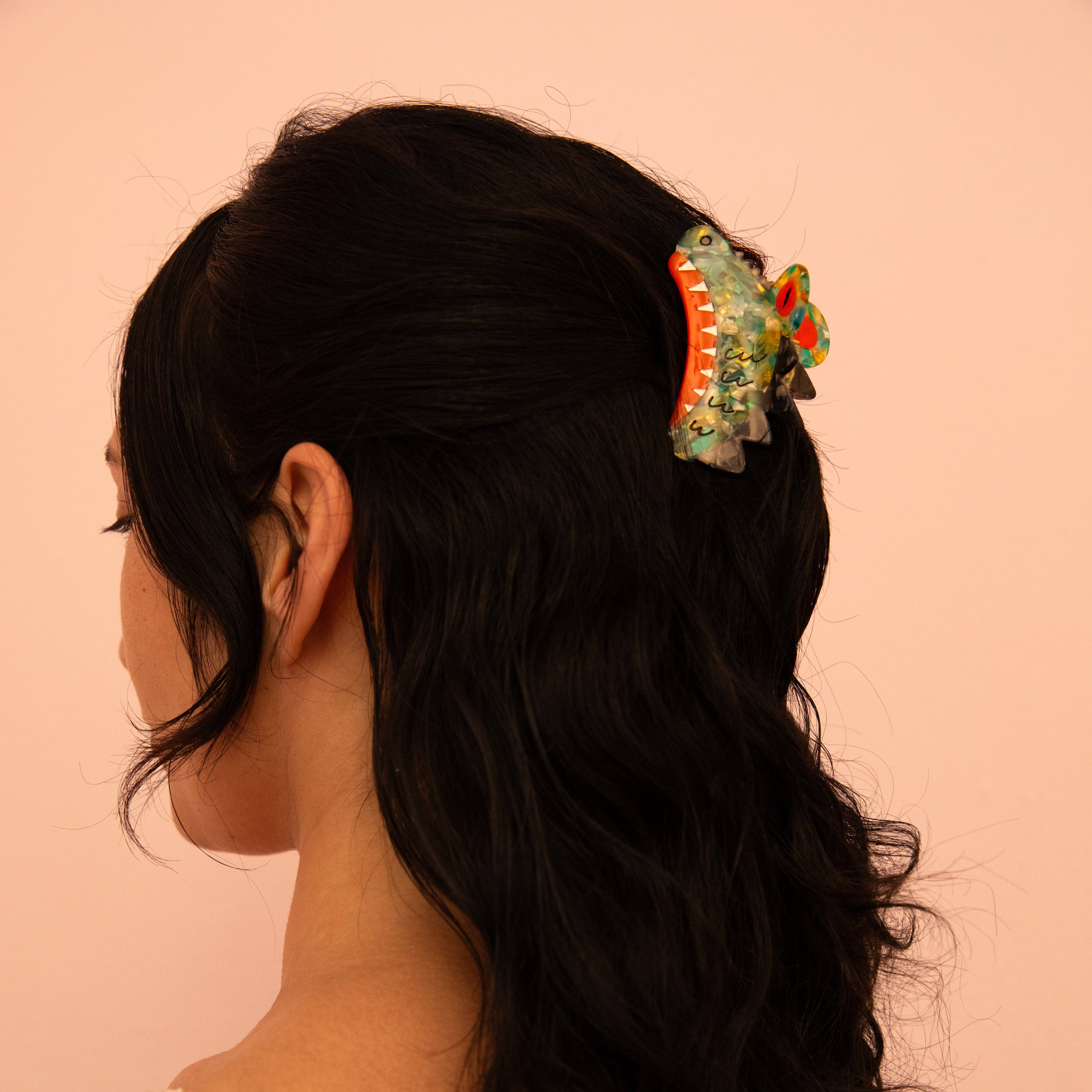 Carolyn Suzuki - Wholesale Haarclip - Dames - KAIJU - Haarclip4