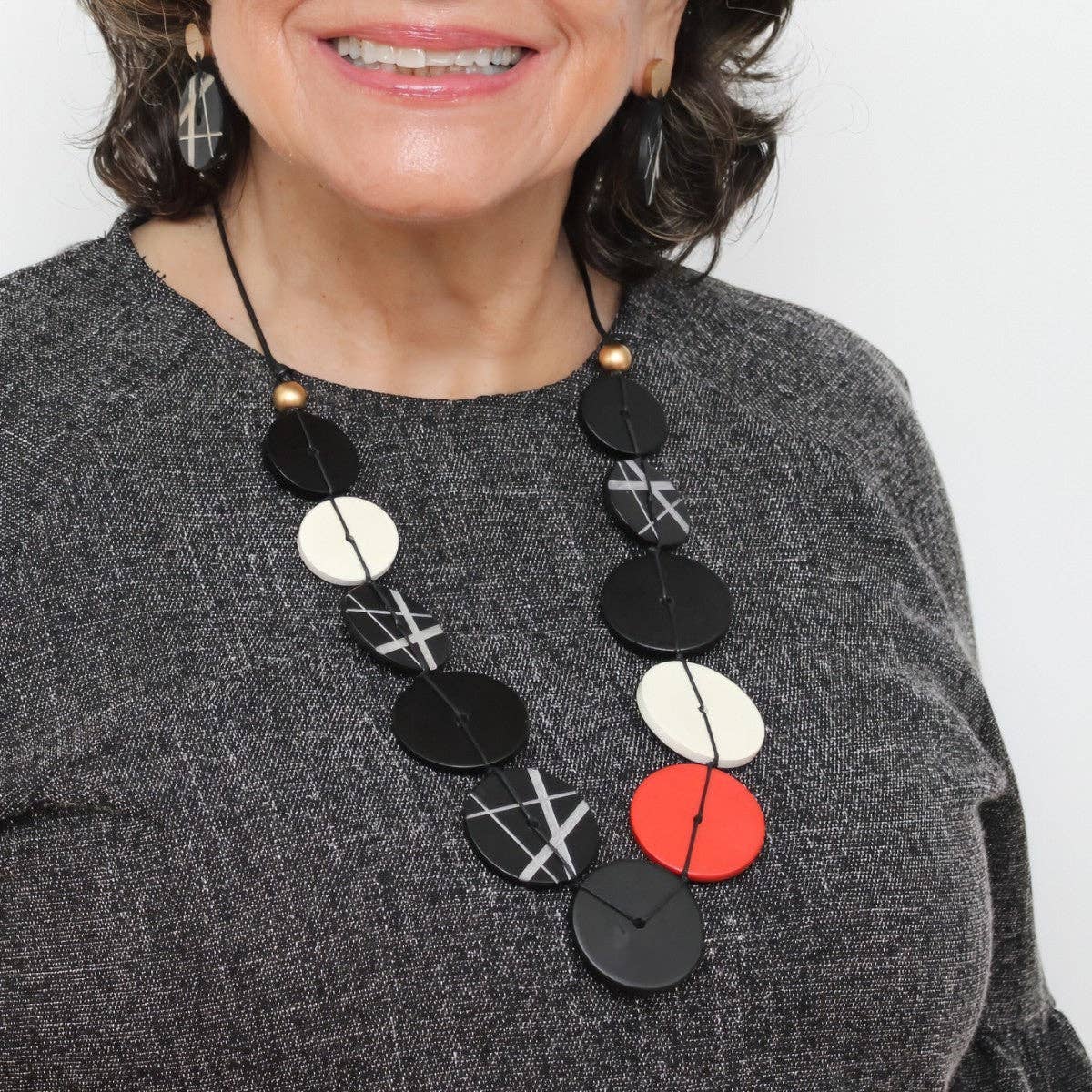 Sylca Designs - Wholesale Beaded/Pearl Necklace - Black Alida Circle Statement Necklace1