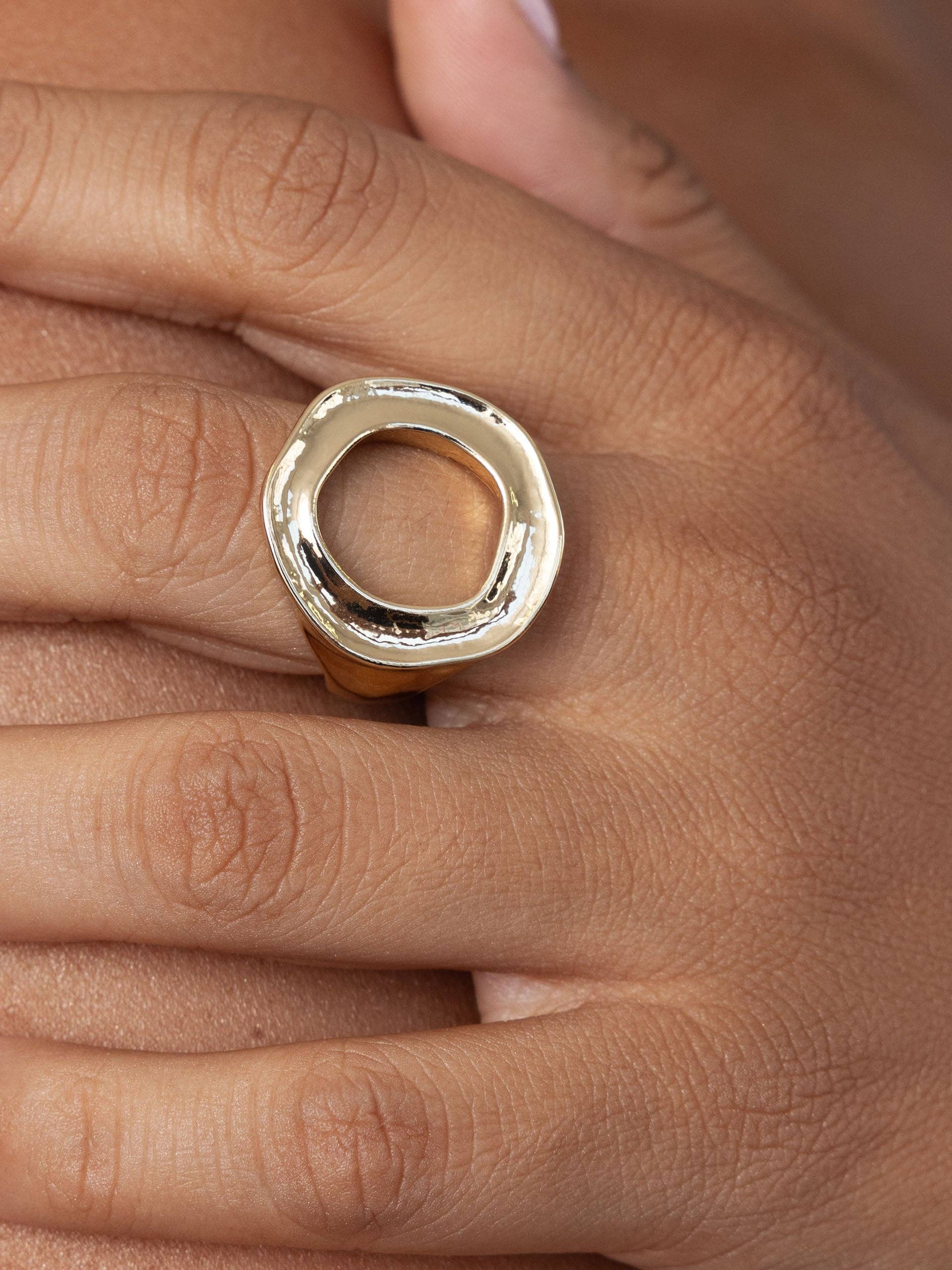 Ettika – wholesale Band/stacked ring – Open Circle Ring5